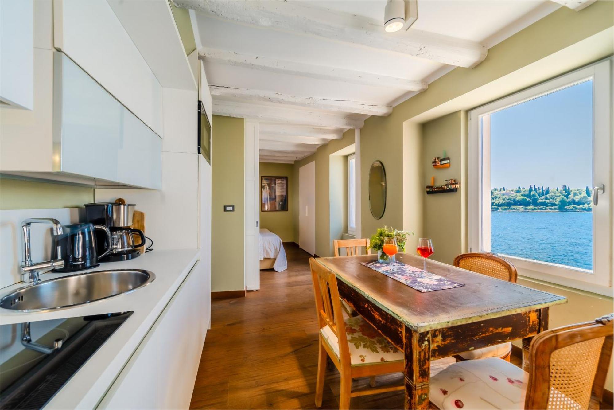 Apartment Mediterraneo Rovinj Exterior foto